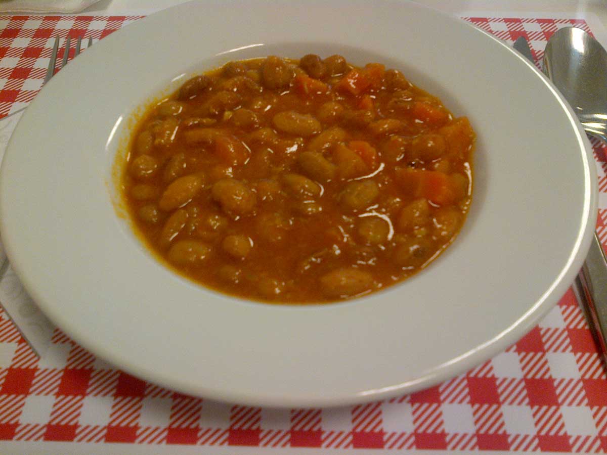 Barbunya Pilaki (Borlotti Beans Stew)