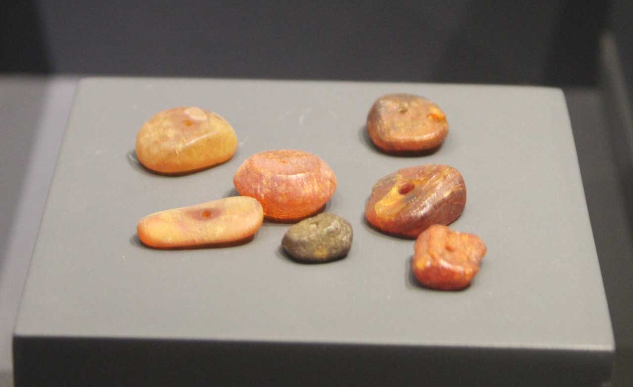 Amber beads, Uluburun shipwreck